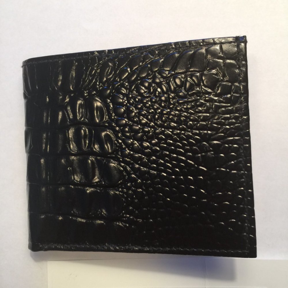BEVERLY HILLS BAG LADY UNISEX WALLET - $85.00 - Picture 4 of 6